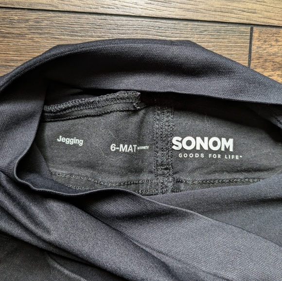 Maternity jeans/jeggings - Picture 3 of 3